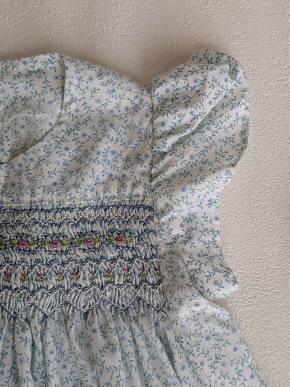 スモッキング刺繍のワンピース　　100size　